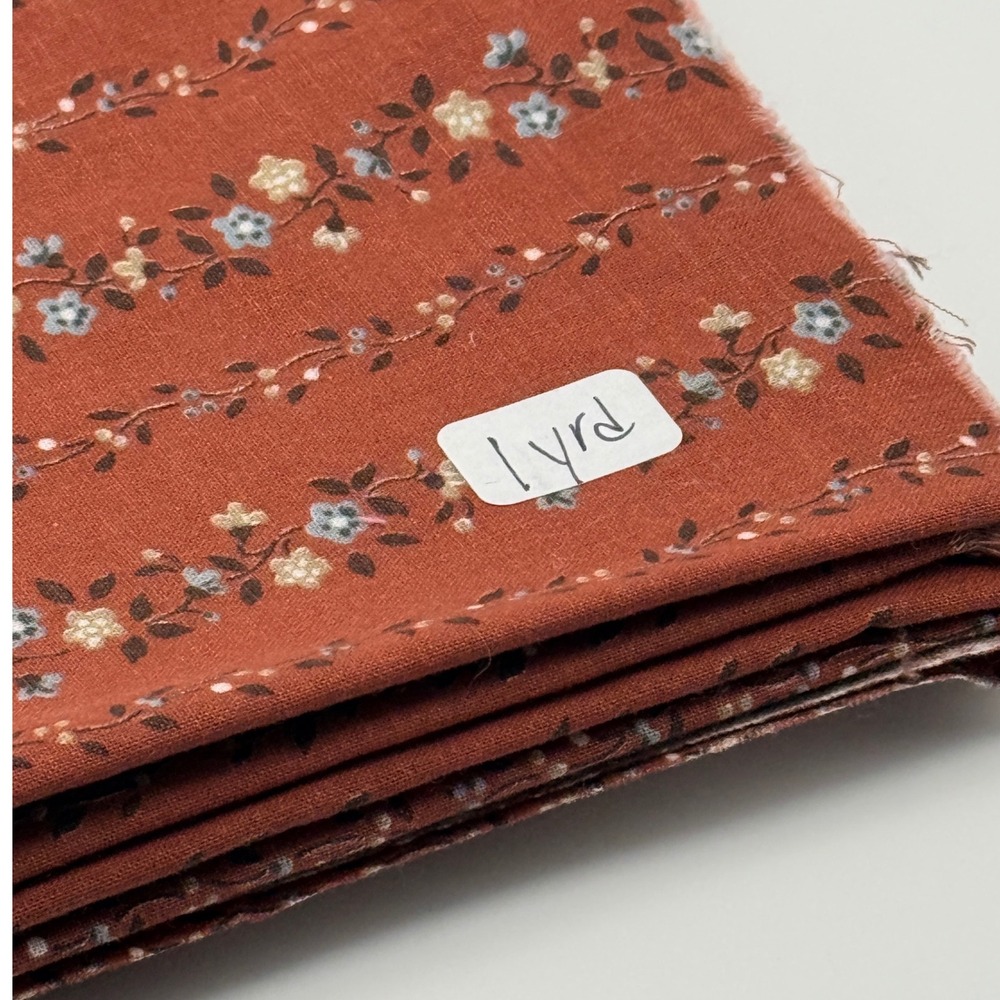Floral Vine Cotton Fabric 1 Yard Terracotta Orange Blue Quilting Craft - Picture 1 of 3